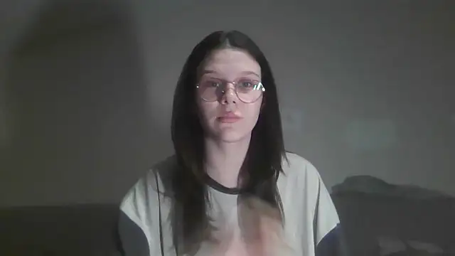 Snapshot of LaVostraDorothy chatting on 09.21.25 LaVostraDorothy online show from 09.21.25