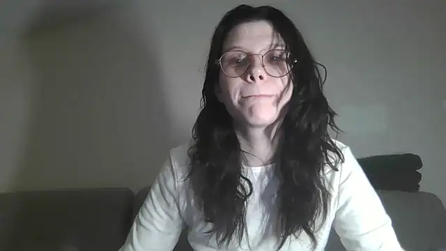 Snapshot of LaVostraDorothy chatting on 09.30.25 LaVostraDorothy online show from 09.30.25