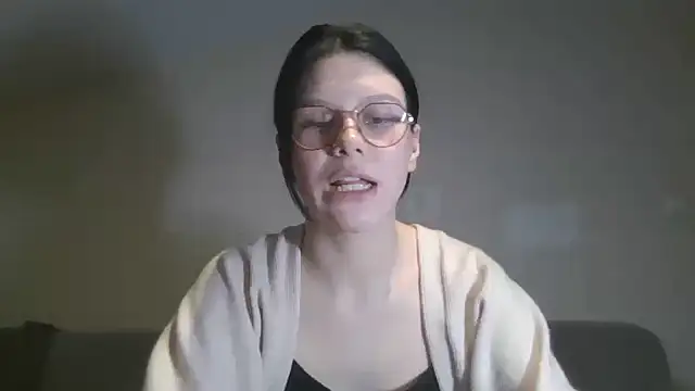 Snapshot of LaVostraDorothy chatting on 10.09.25 LaVostraDorothy online show from 10.09.25