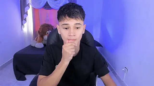 Aron Boyy online show from 02.21.26