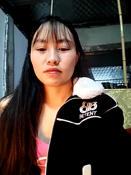 Snapshot of __Sasulq__ chatting on 10.18.25 Sasulq online show from 10.18.25