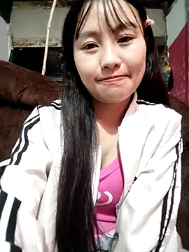 Snapshot of __Sasulq__ chatting on 11.15.25 Sasulq online show from 11.15.25