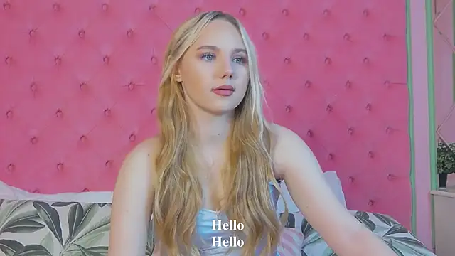 Sky Cutie online show from 09.21.25