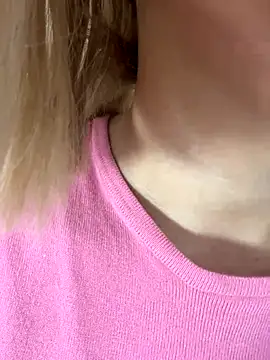 SweetBunnyGF online show from 12.18.25