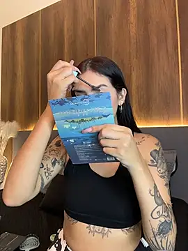 AliceRitter online show from 10.10.25