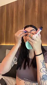 AliceRitter online show from 10.27.25