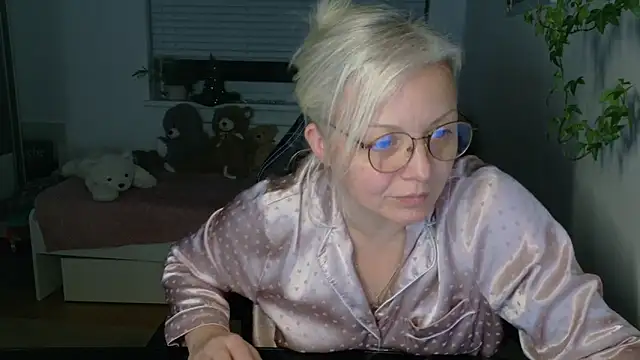 Linsy Kim online show from 02.05.26