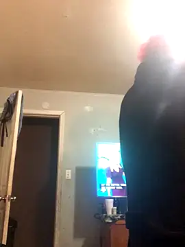 Snapshot of Tishrella6 chatting on 12.15.25 Tishrella6 online show from 12.15.25