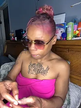 Snapshot of Tishrella6 chatting on 02.04.26 Tishrella6 online show from 02.04.26