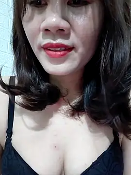 Snapshot of Singlemom69x chatting on 05.23.26 Singlemom69x online show from 05.23.26