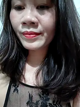 Snapshot of Singlemom69x chatting on 06.19.26 Singlemom69x online show from 06.19.26