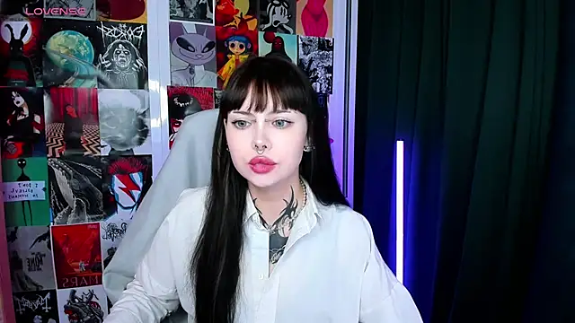 Snapshot of Morana_Batt chatting on 09.26.25 Morana Batt online show from 09.26.25