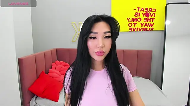 Jennifer Munoz online show from 09.22.25