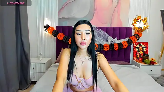 Jennifer Munoz online show from 11.01.25