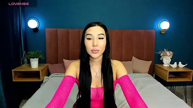 Jennifer Munoz online show from 11.12.25