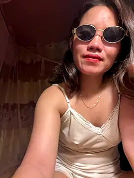 Han Han20 online show from 09.17.25