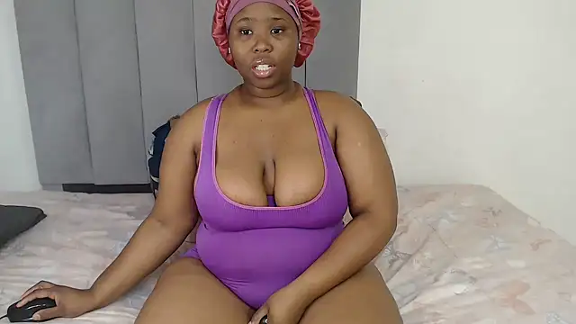 Snapshot of Sexy_melanin17 chatting on 10.04.25 Sexy melanin17 online show from 10.04.25