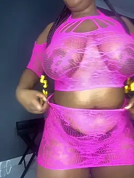 Snapshot of Ebony_Warlock_ chatting on 11.22.25 Ebony Warlock online show from 11.22.25