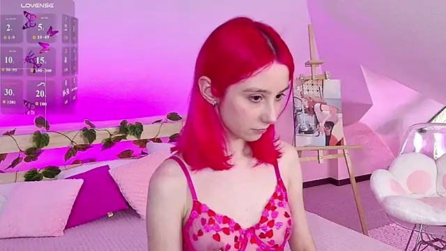 Snapshot of Liann_Stark chatting on 06.11.26 Liann Stark online show from 06.11.26