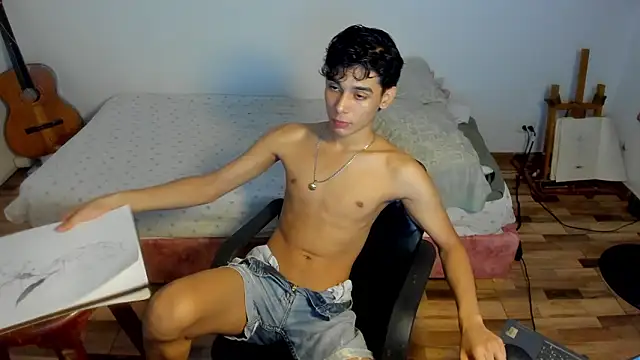 AliottTwink online show from 01.15.26