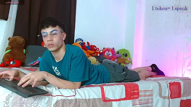 aaronjames1 online show from 12.02.25