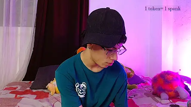 aaronjames1 online show from 12.20.25