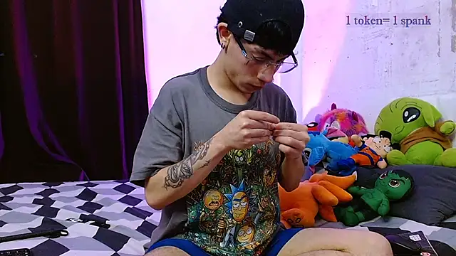 aaronjames1 online show from 01.08.26