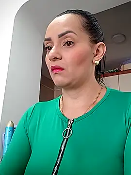 Snapshot of sarita_star chatting on 06.17.26 sarita star online show from 06.17.26