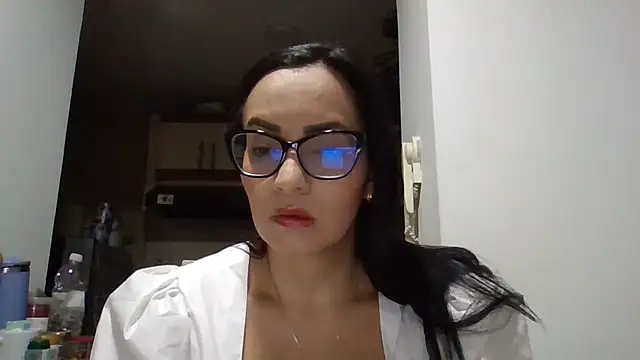Snapshot of sarita_star chatting on 06.24.26 sarita star online show from 06.24.26
