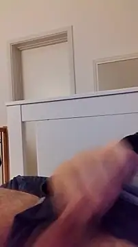 Snapshot of NewJoiner chatting on 02.07.26 NewJoiner online show from 02.07.26