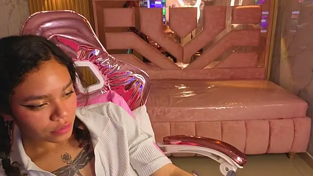 Canela s1 online show from 09.21.25