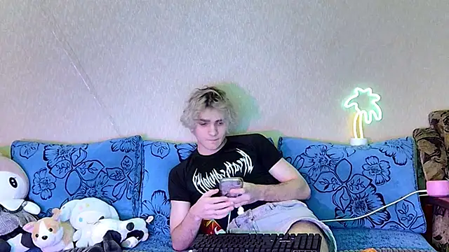 Snapshot of kazzu_daw chatting on 01.10.26 kazzu daw online show from 01.10.26