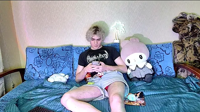 Snapshot of kazzu_daw chatting on 01.14.26 kazzu daw online show from 01.14.26