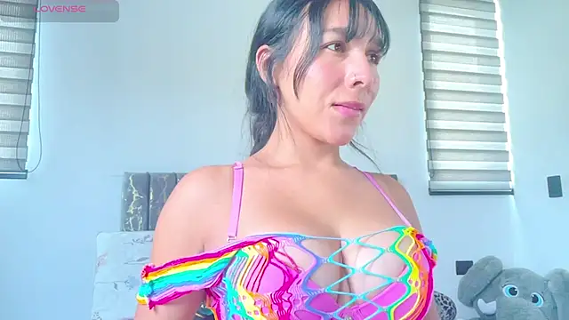 Snapshot of greciadom555 chatting on 11.30.25 greciadom555 online show from 11.30.25