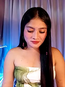 Snapshot of Naughtyalina2 chatting on 09.27.25 Naughtyalina2 online show from 09.27.25