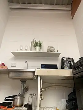 Snapshot of Jessyivonne chatting on 10.23.25 Jessyivonne online show from 10.23.25