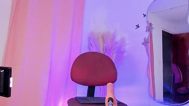 Snapshot of REINA_ADAHARA chatting on 01.05.26 REINA ADAHARA online show from 01.05.26