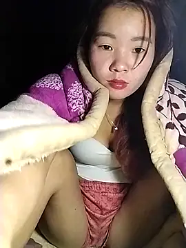 lylylove online show from 12.14.25