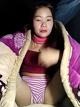 lylylove online show from 12.21.25