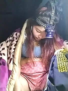 lylylove online show from 02.04.26