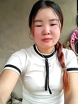 lylylove online show from 05.06.26