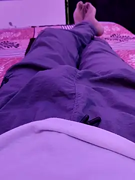 Snapshot of urs_samm chatting on 09.24.25 urs samm online show from 09.24.25