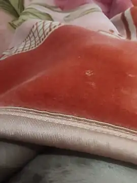 Snapshot of urs_samm chatting on 11.19.25 urs samm online show from 11.19.25