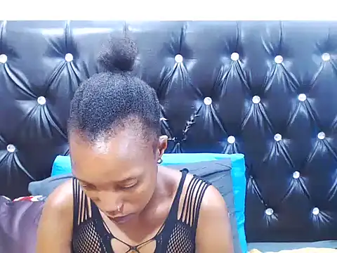 AppleAss02 online show from 01.13.26