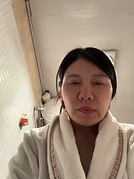 xiiuuff18 online show from 03.10.26