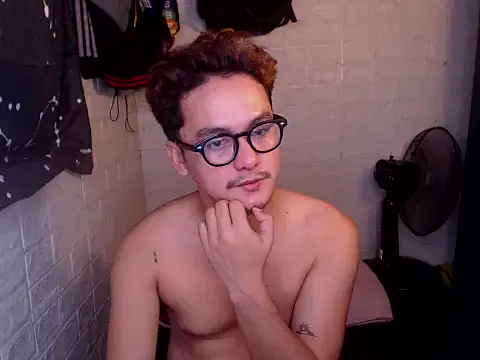 Snapshot of Tempting_jon chatting on 06.14.26 Tempting jon online show from 06.14.26