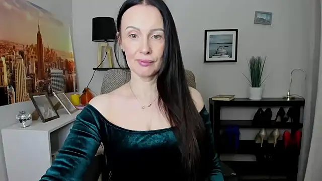 Velvet Jasmine online show from 02.04.26