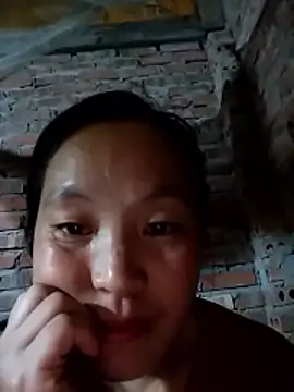 Snapshot of miss-su chatting on 02.13.26 miss-su online show from 02.13.26