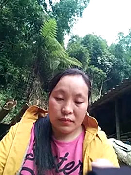 Snapshot of miss-su chatting on 02.15.26 miss-su online show from 02.15.26