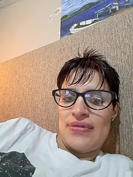 culitobosterook online show from 11.15.25